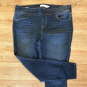 NWOT Torrid Lean Jean